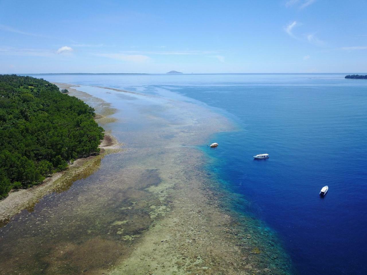 Bunaken Sea Garden Resort Екстериор снимка